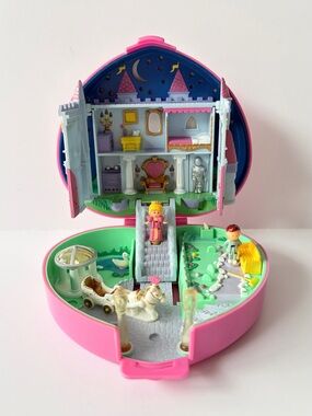 Polly Pocket Starlight Castle complete set